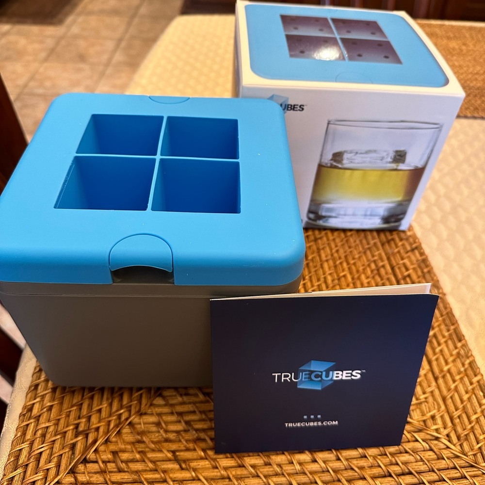 Never used True Cubes Clear Ice Cube Maker w/ box